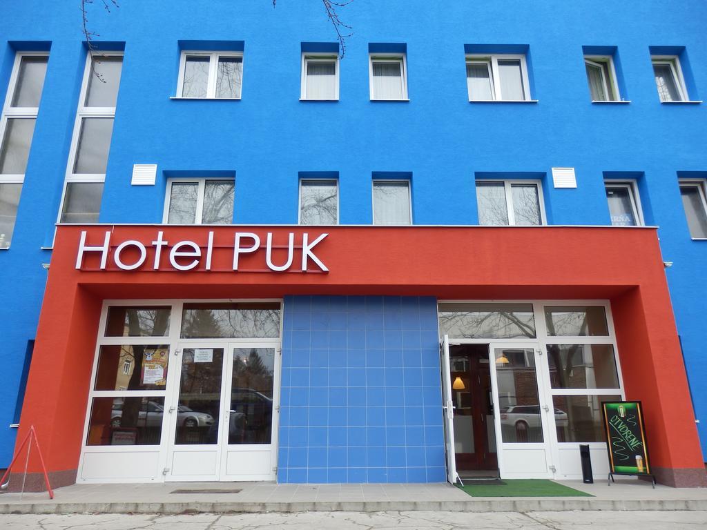 Hotel Puk Topoľčany Exterior foto